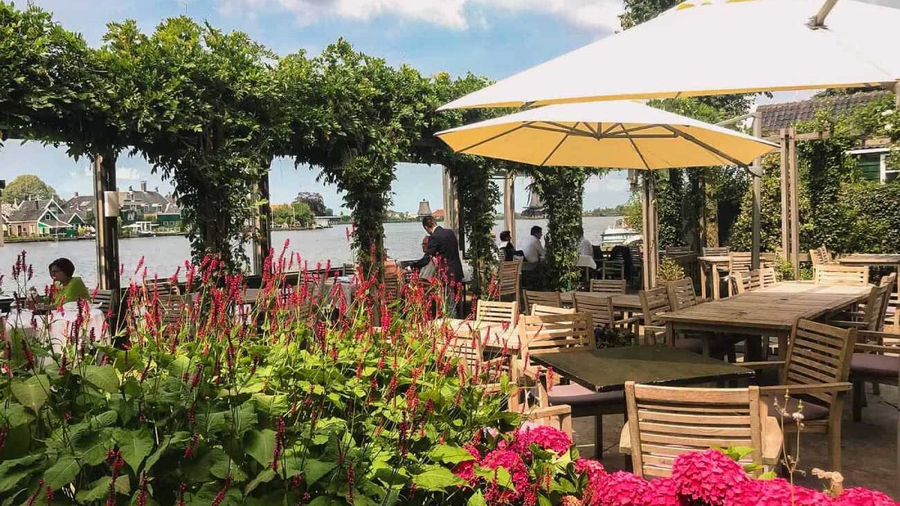 🍷 La Gastronomie de Bord de Zaan : "De Hoop op d'Swarte Walvis"